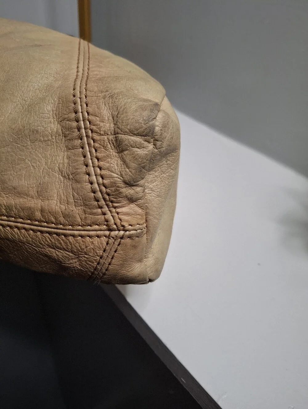 GUESS Collection Vintage Y2K Large Tan Satchel Shoulder Bag Tassel